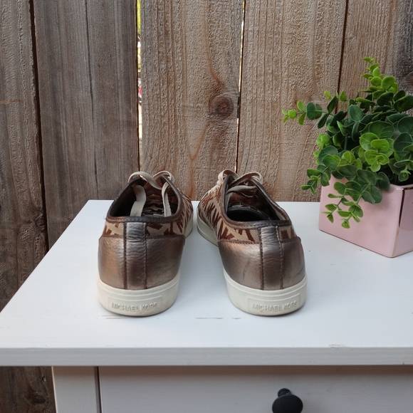 Michael Kors Women's City Sneakers Size 8 - Picture 3 of 8